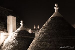 Alberobello di notte